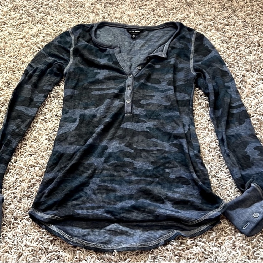 Lucky Brand Blue Camo Waffle Knit Longsleeve
